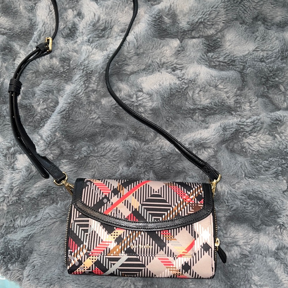 Vera Bradley crossover wallet